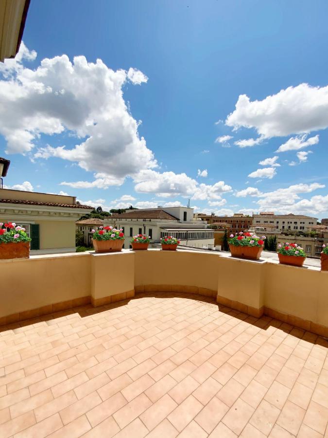 Suite Terrace,1002956835:JPEG