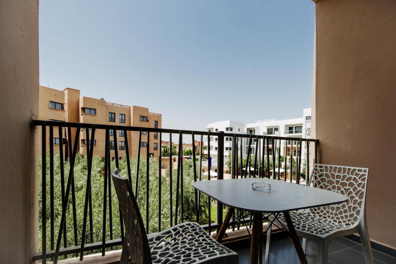 Appartement junior avec vue sur la piscine