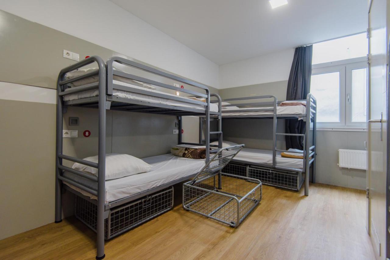 6-Bed Mixed Dormitory Room,996613633:JPEG