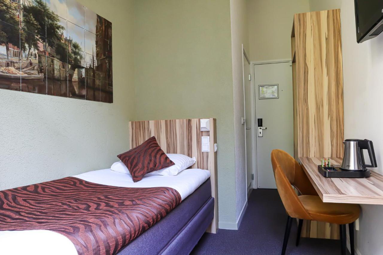 Small Single Room,1020844258:JPEG