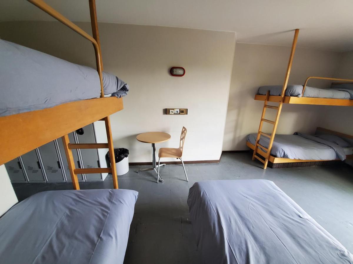 5-Bed Room Bathroom,1023956470:JPEG