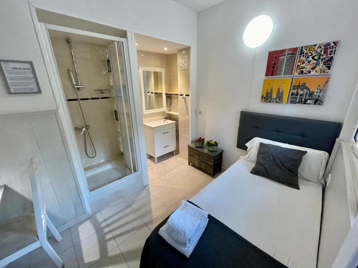 Chambre Simple avec Toilettes Privatives Séparées