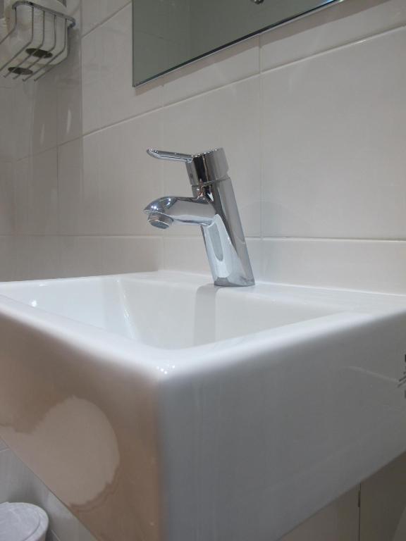 Chambre Simple avec Salle de Bains Commune