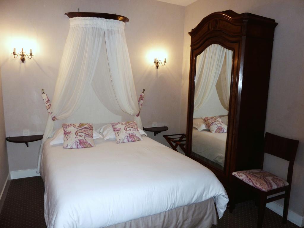 Double Room Bath,443770887:JPEG