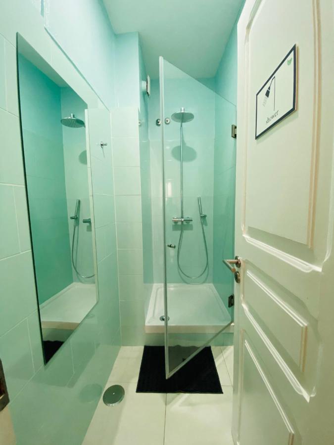 Chambre Simple avec Salle de Bains Commune