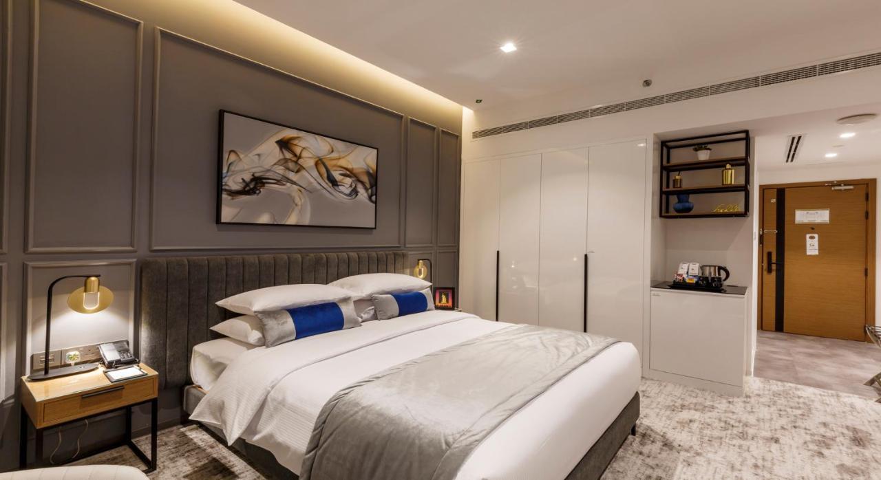 Chambre Lit King-Size Exécutive - Départ Tardif jusqu'à 14h00