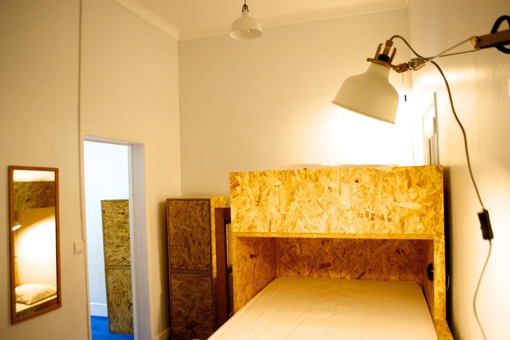 Lit dans Dortoir Mixte de 9 Lits