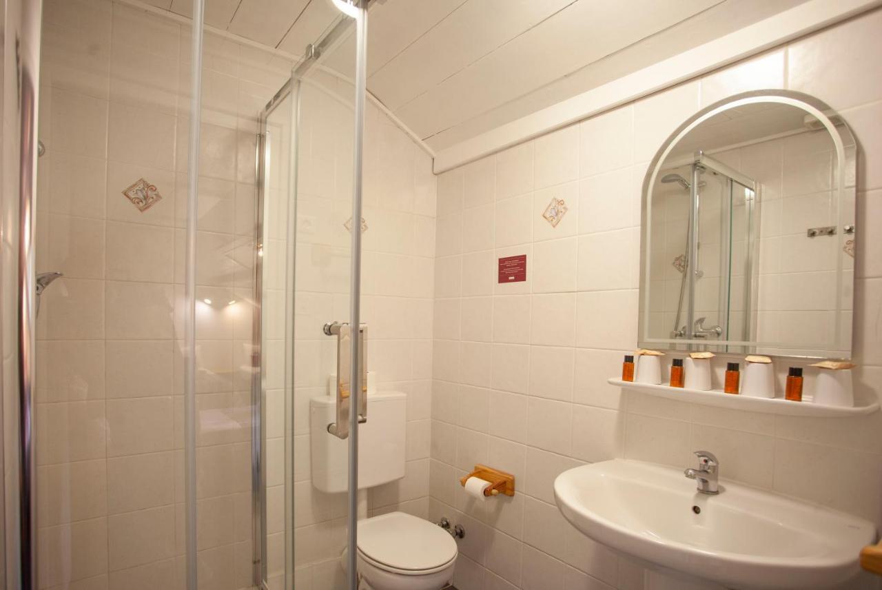 Chambre Triple – Vue sur Montagne