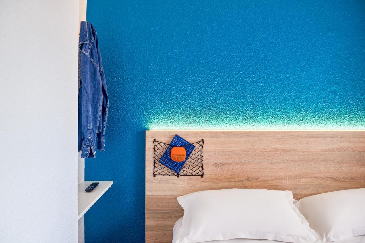 Chambre Tandem avec Salle de Bains et Toilettes Communes