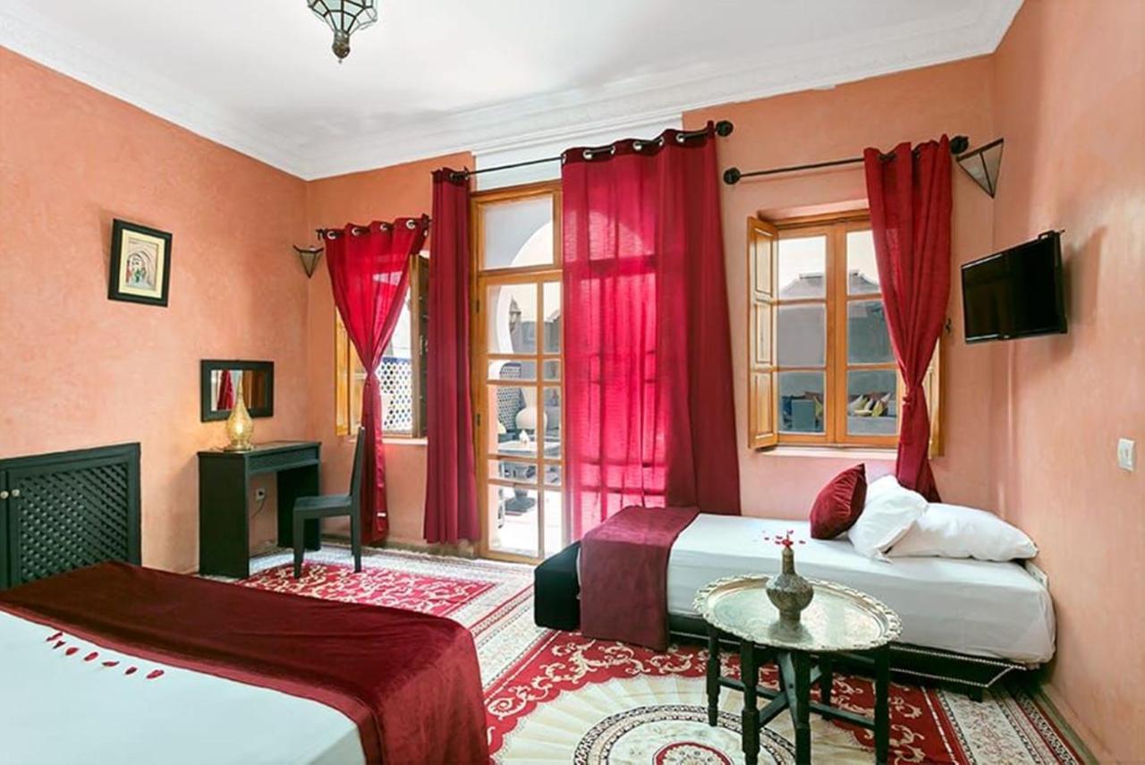 Chambre Triple avec Salle de Bains Privative