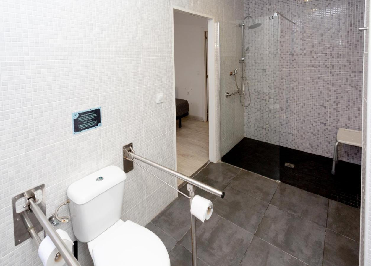 Chambre Lits Jumeaux avec Salle de Bains Privative