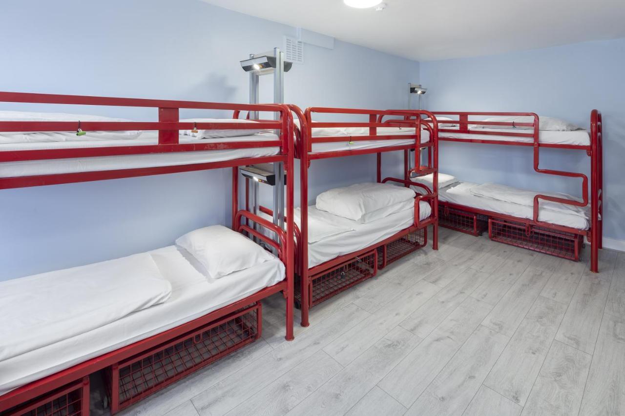 Bed 8-Bed Mixed Dormitory Room Basic 18–40 years