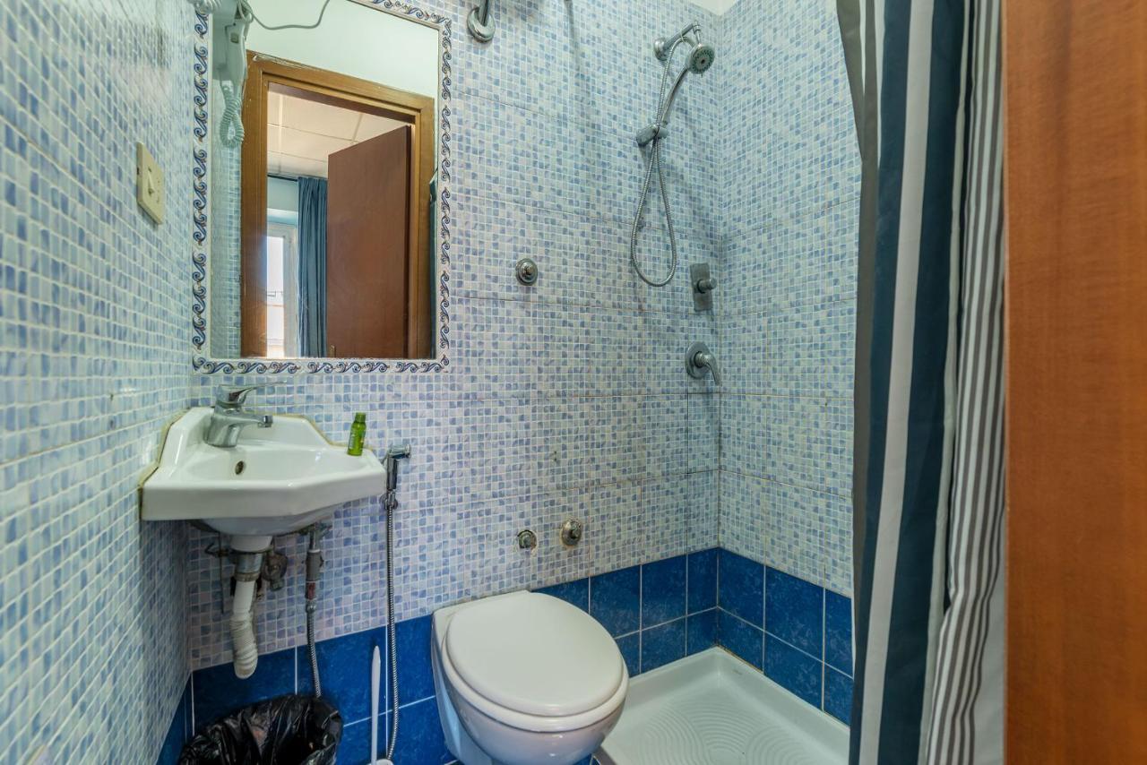 Single Room with Private Bathroom,1158946790:JPEG