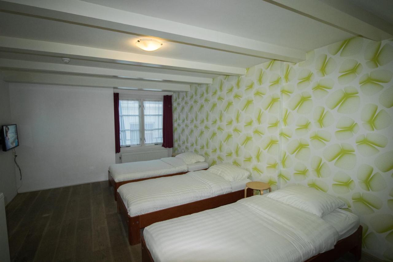 Chambre Triple avec Salle de Bains Privative
