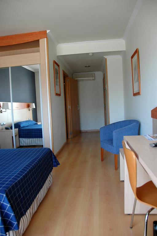 Chambre Familiale (3 Adultes)