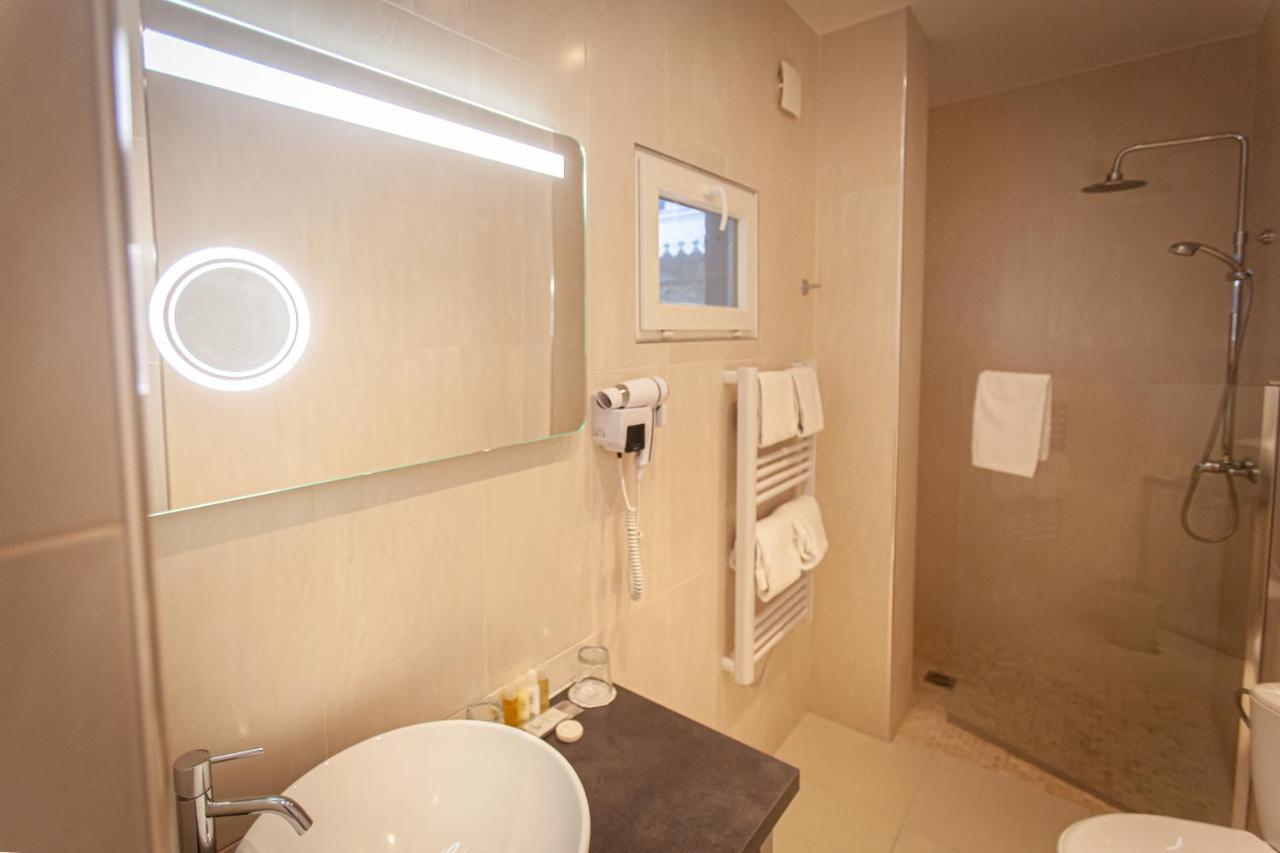 Superior Double or Twin Room,1194901315:JPEG