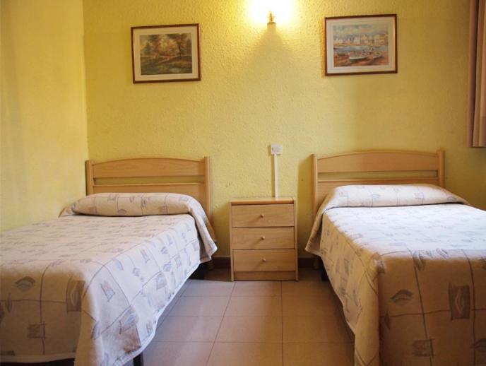 Basic Triple Room,254515413:JPEG