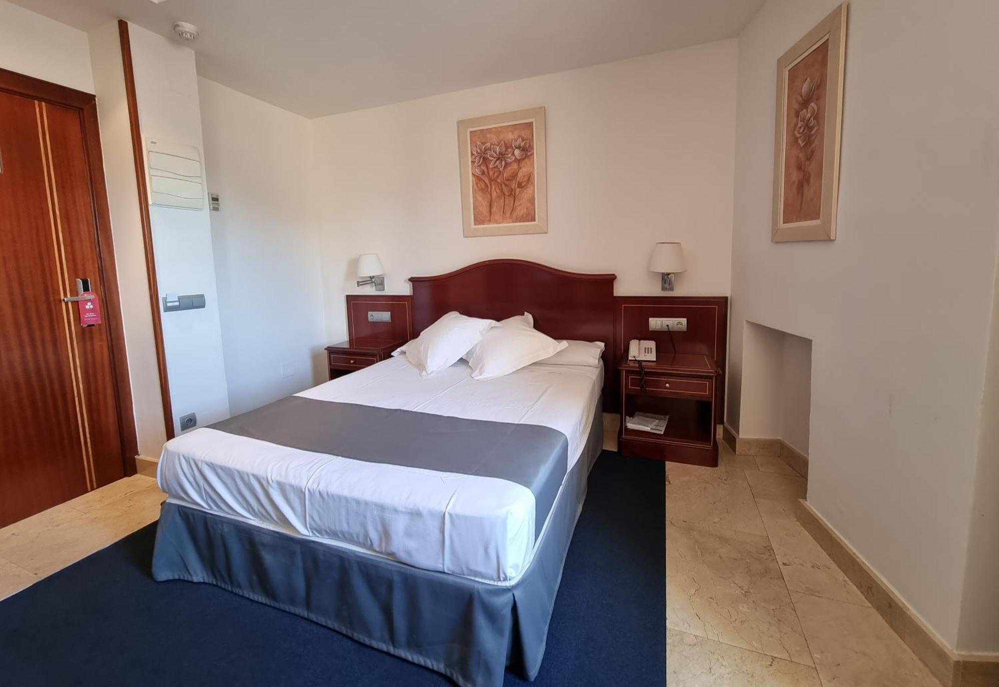 Chambre Double ou Lits Jumeaux