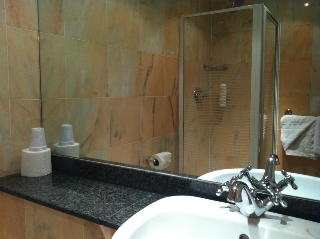 Single Room,15888155:JPEG