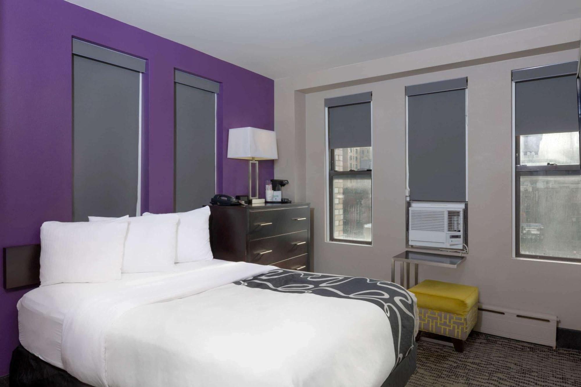 Chambre Double Deluxe - Accessible aux Personnes à Mobilité Réduite/Malentendantes - Non-Fumeurs