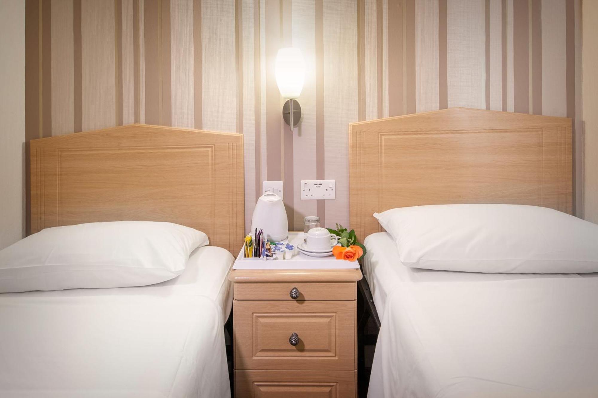 Standard Twin Room,1574680127:JPEG