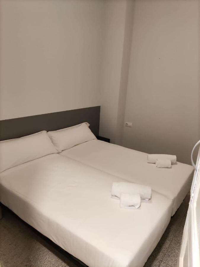 Chambre Simple Économique avec Salle de Bains Commune