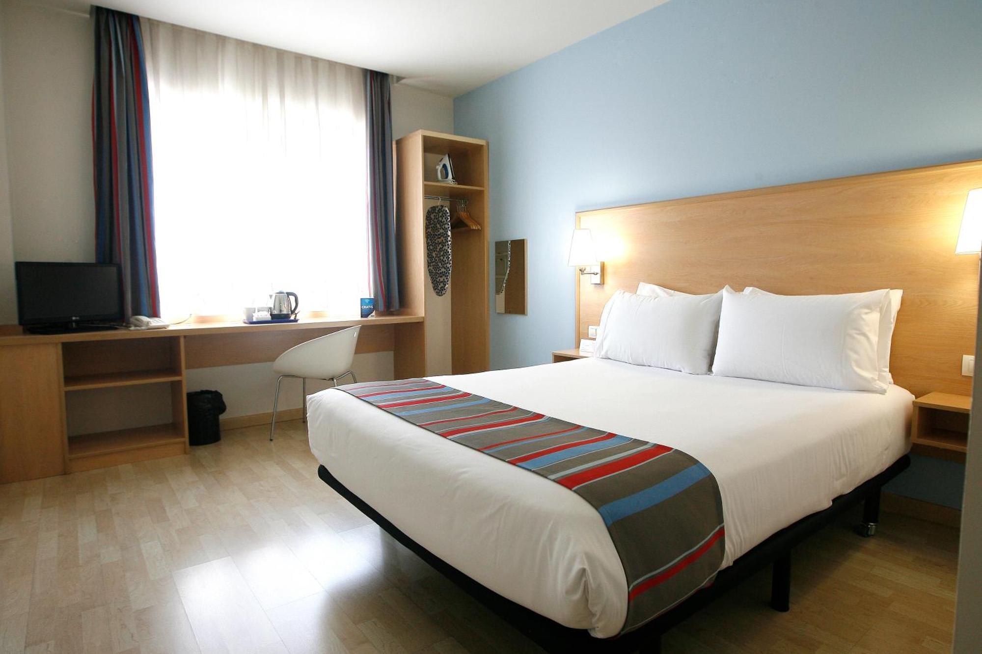 Double Room,701531191:JPEG