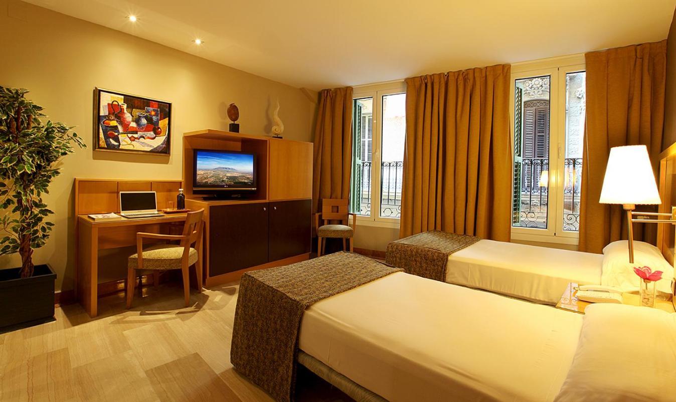 Chambre Double ou Lits Jumeaux avec Vue