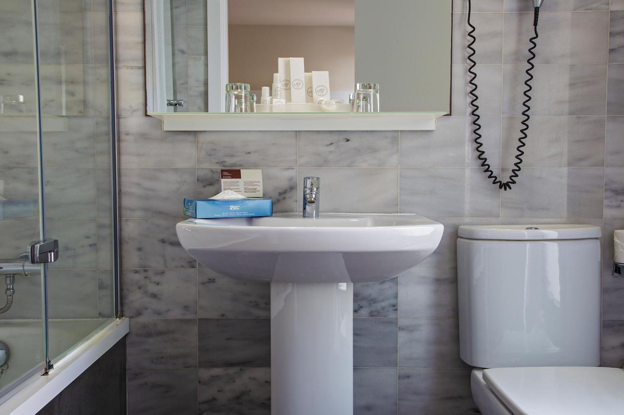 Chambre Double avec Lit d'Appoint