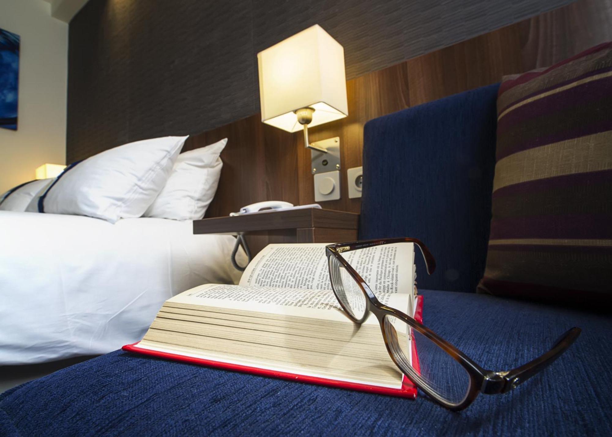 Chambre lits jumeaux standard - Accessible aux personnes à mobilité réduite - Petit-déjeuner gratuit