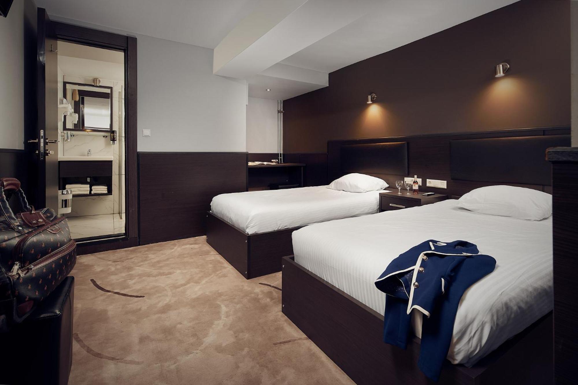 Twin Room without Window
