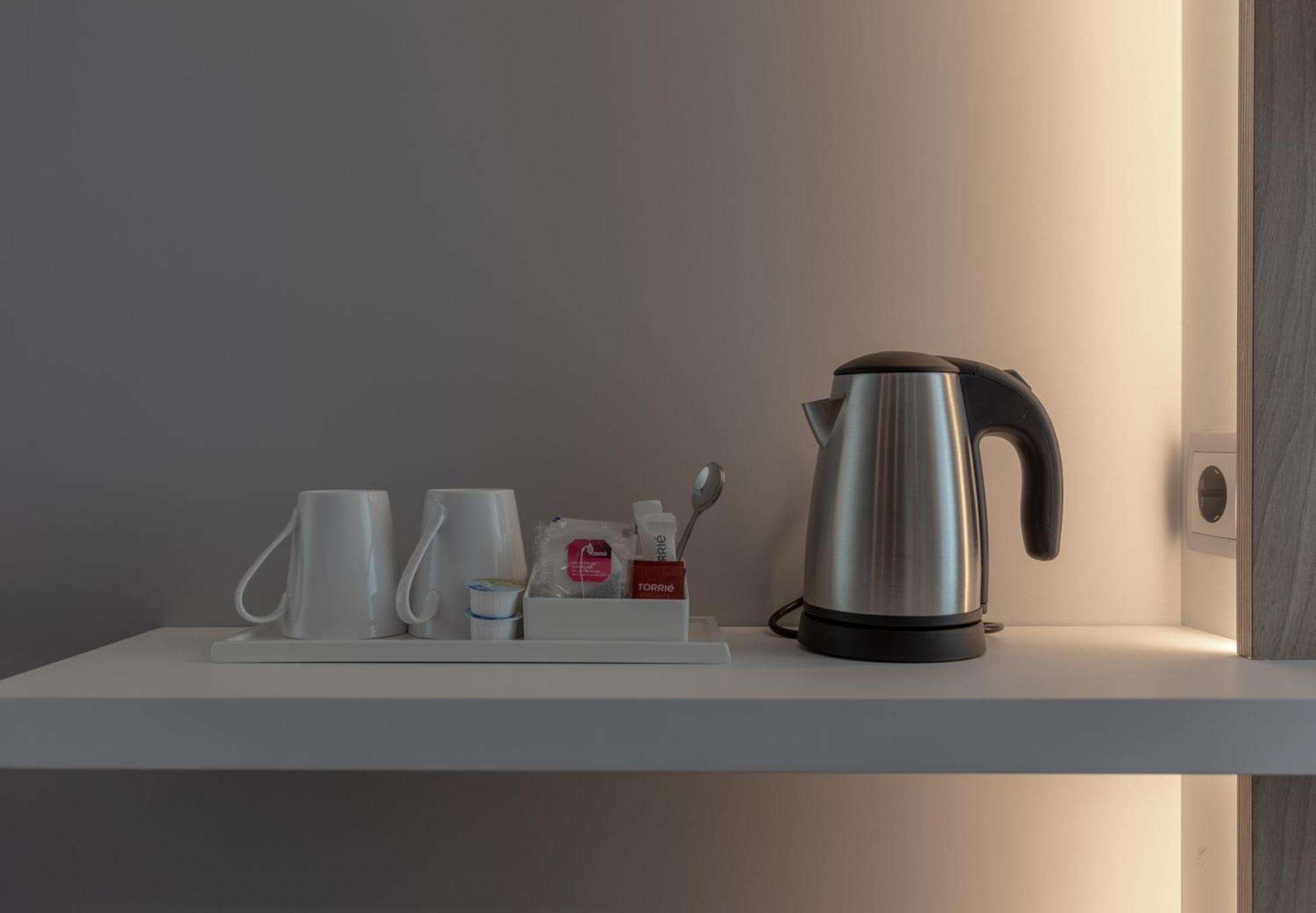 Chambre Lit Queen-Size Standard - Petit-Déjeuner Gratuit