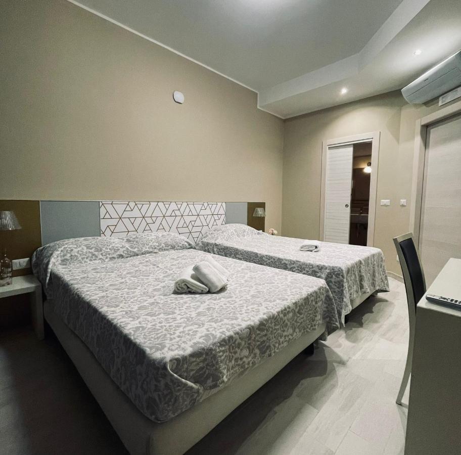 Chambre Triple avec Salle de Bains Privative