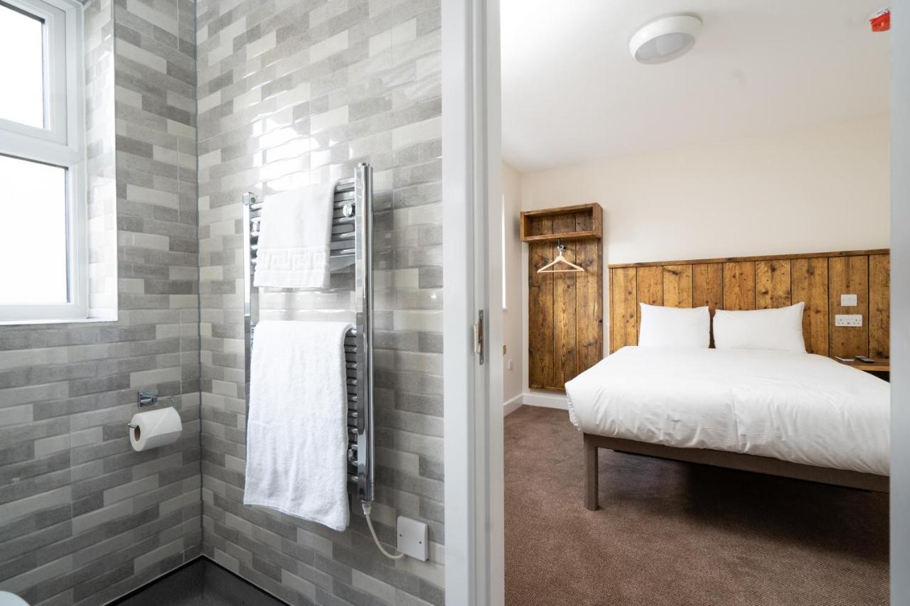 Double Room,1294071640:JPEG