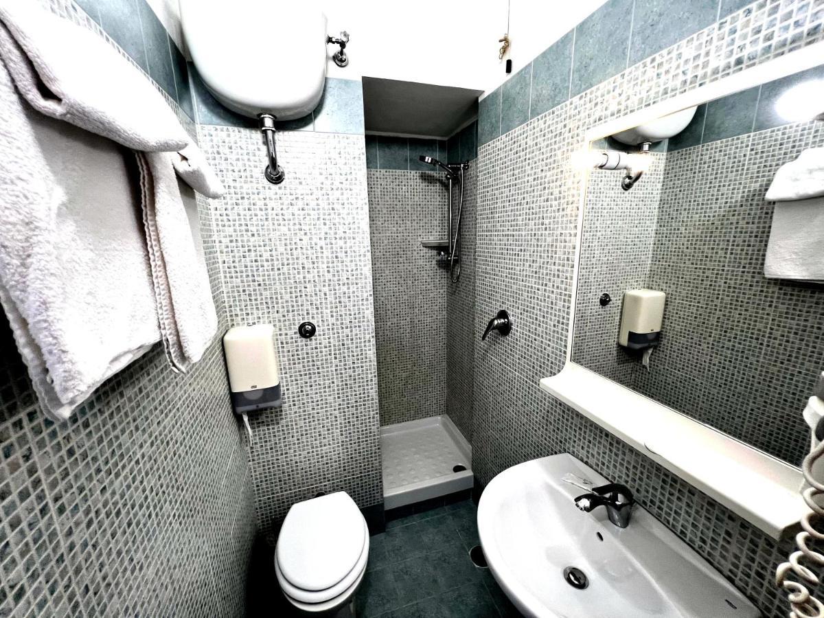 Double Room Private Bathroom,1304623495:JPEG