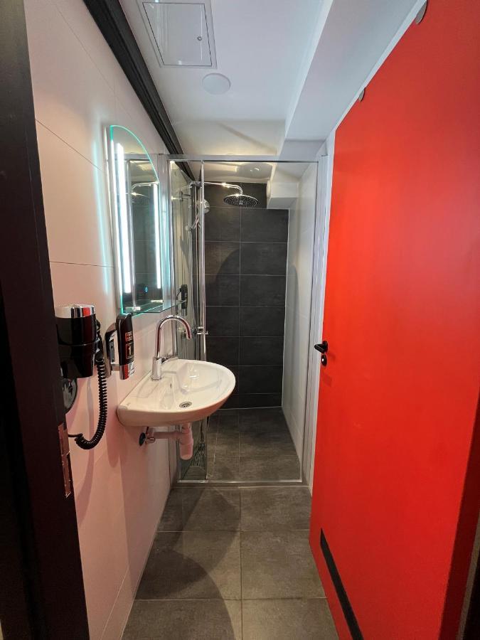 Chambre Privée (8 Adultes)