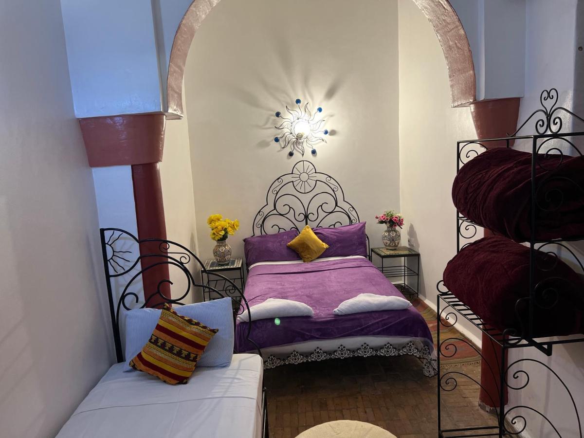 Chambre Triple avec Salle de Bains Privative