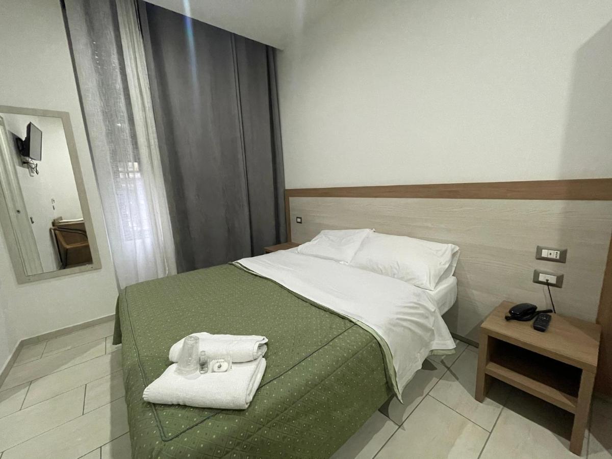 Double Room,1335239726:JPEG