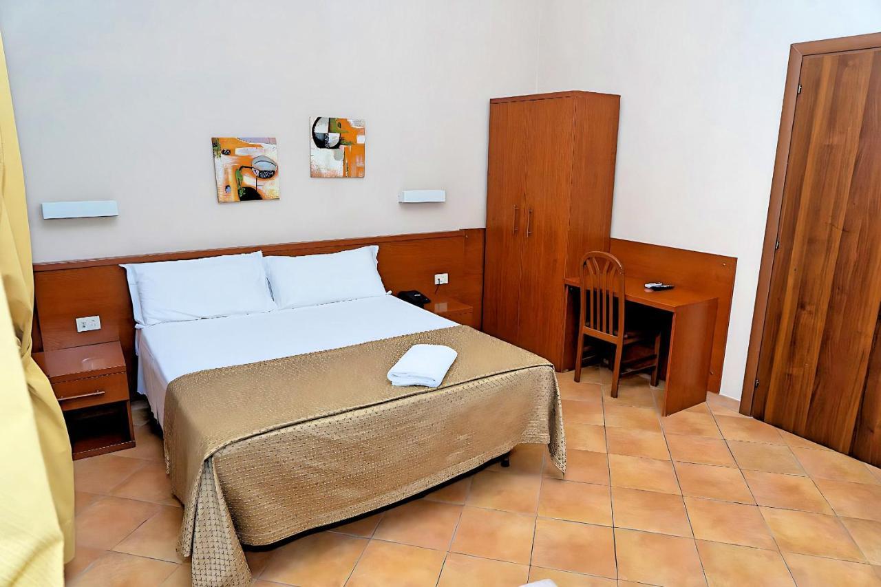 Chambre Triple avec Salle de Bains Commune