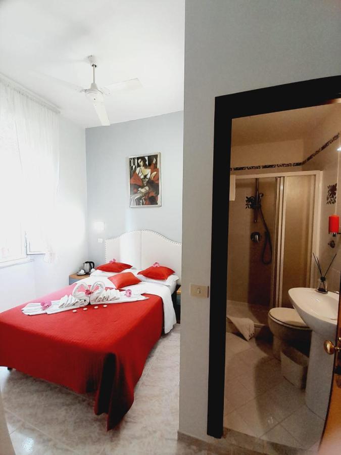 Economy Double Room,1352140868:JPEG