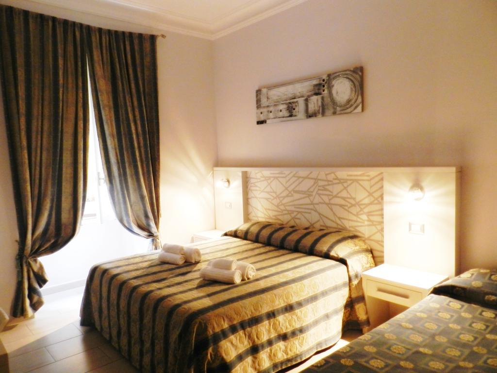 Triple Room,207279850:JPEG