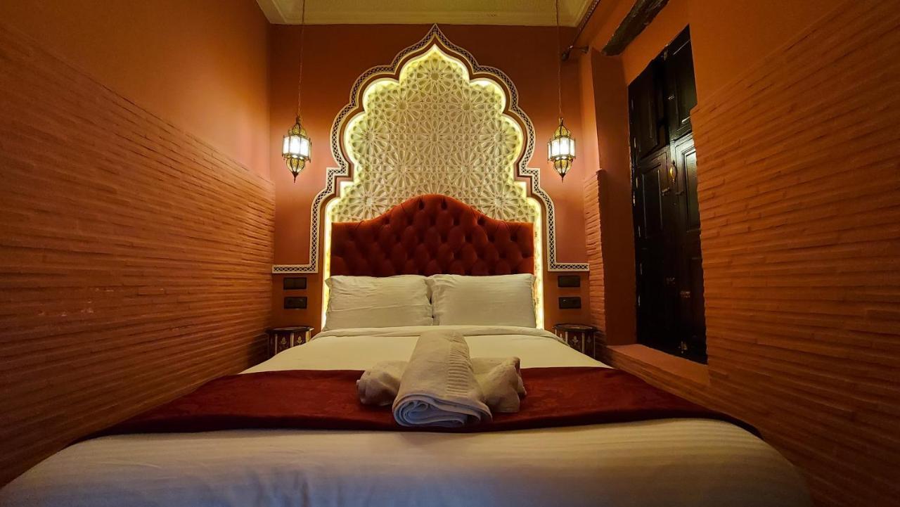 Double Room,1359083195:JPEG