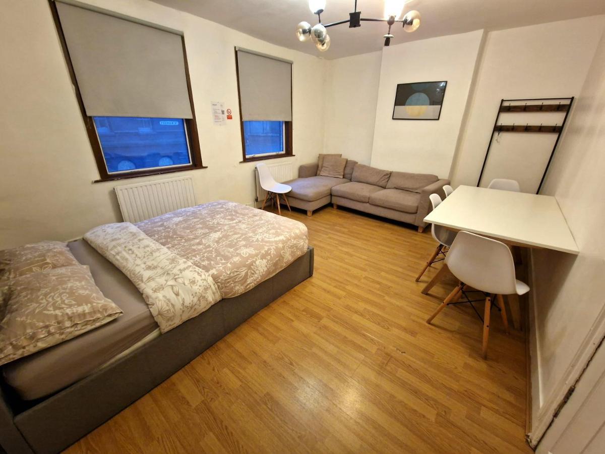 Budget Double Room,871799765:JPEG