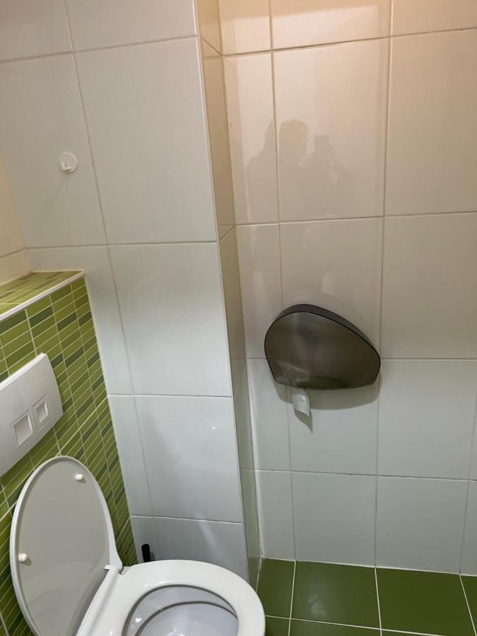 Chambre Triple en Sous-Sol
