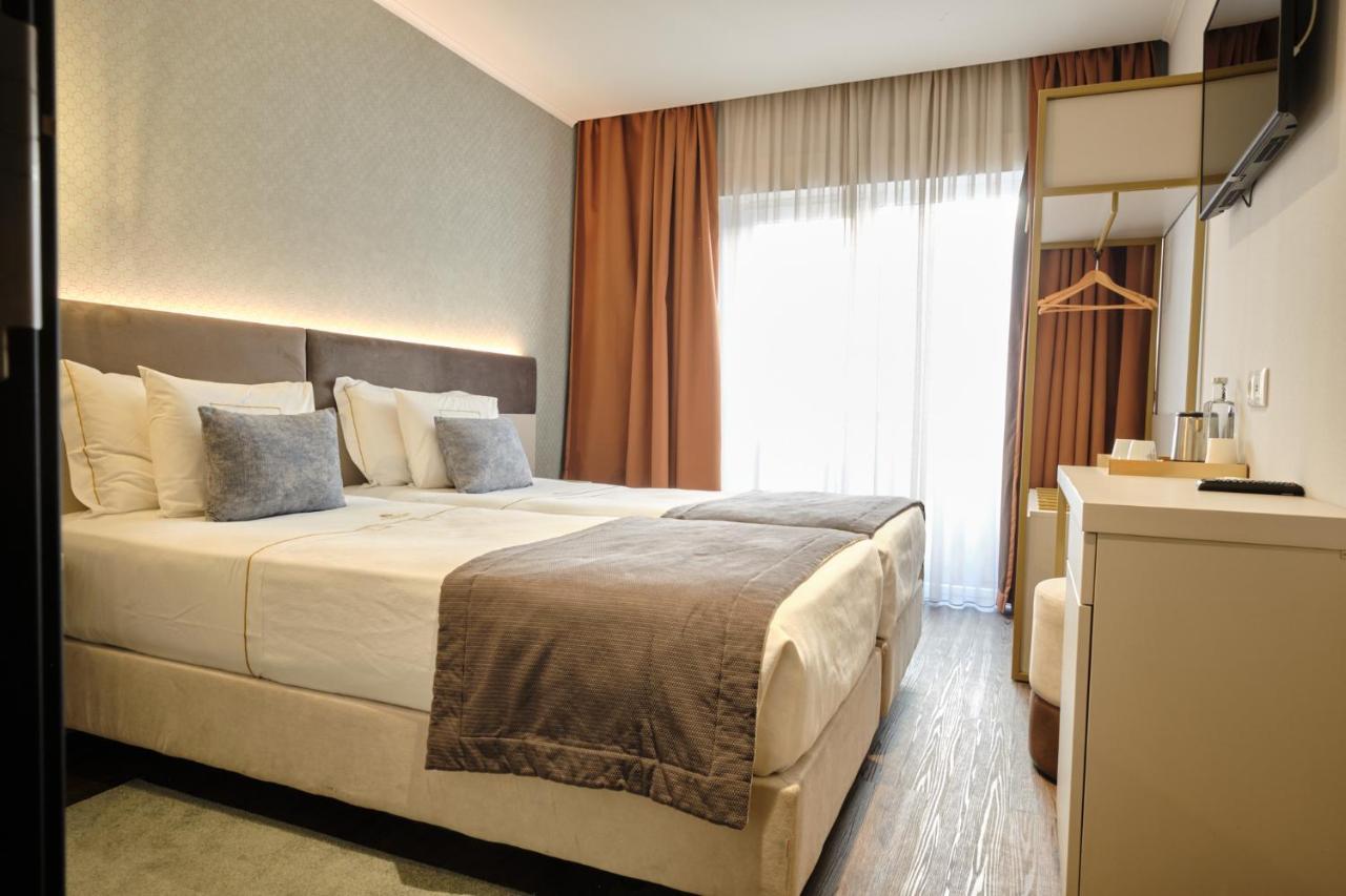 Standard Twin Room,1377676412:JPEG