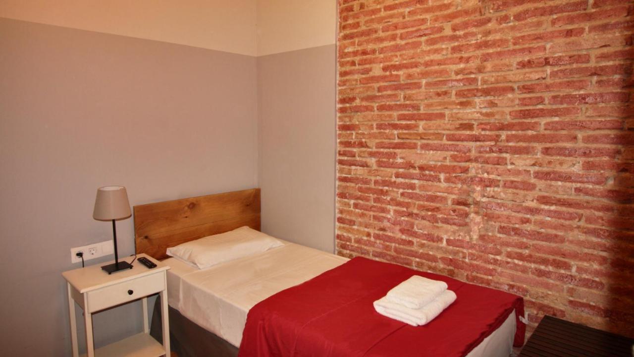 Single Room,1366754078:JPEG