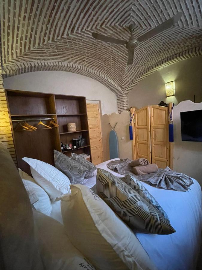 Chambre Deluxe (2 Adultes + 1 Enfant)