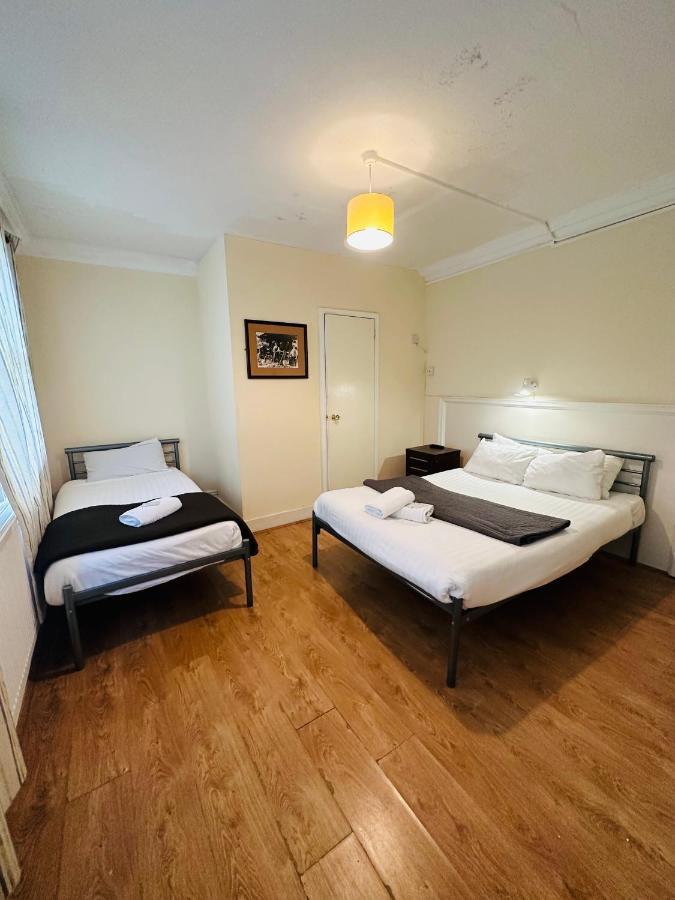 Triple Room with Private Bathroom,1395949058:JPEG