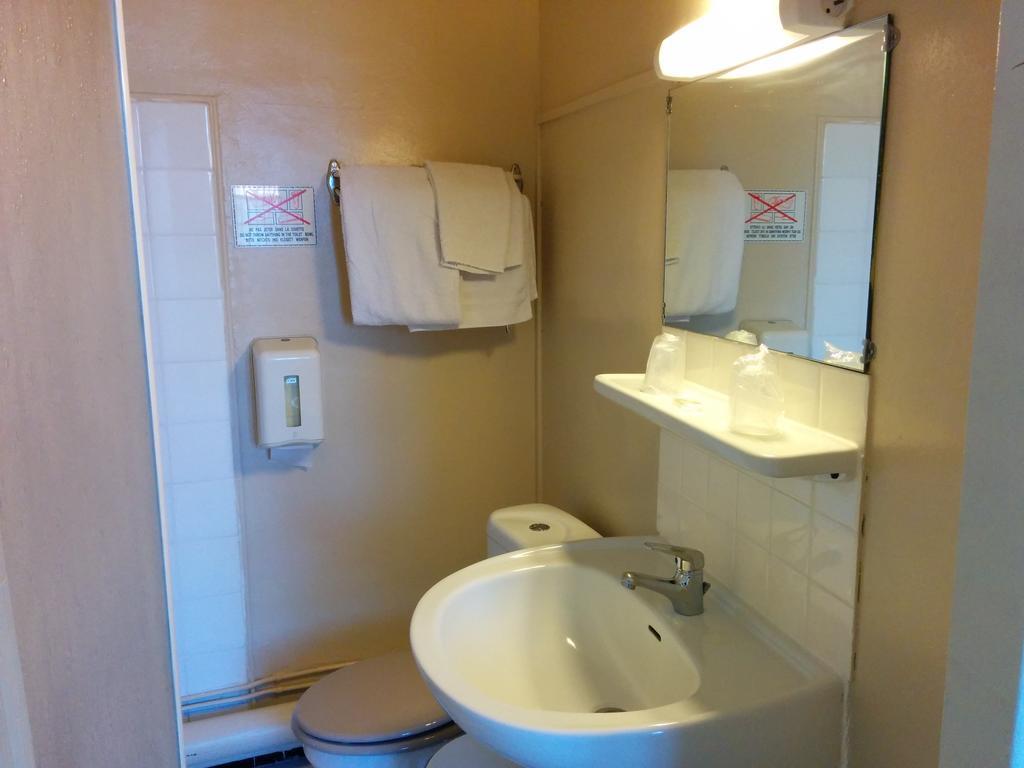 Double Room with River View,323366347:JPEG