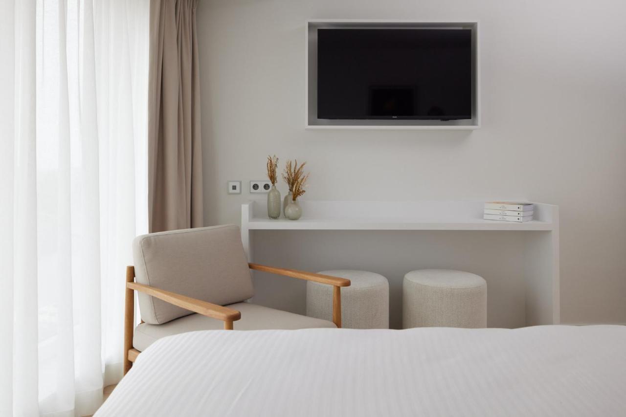 Superior Double Room,1414724802:JPEG